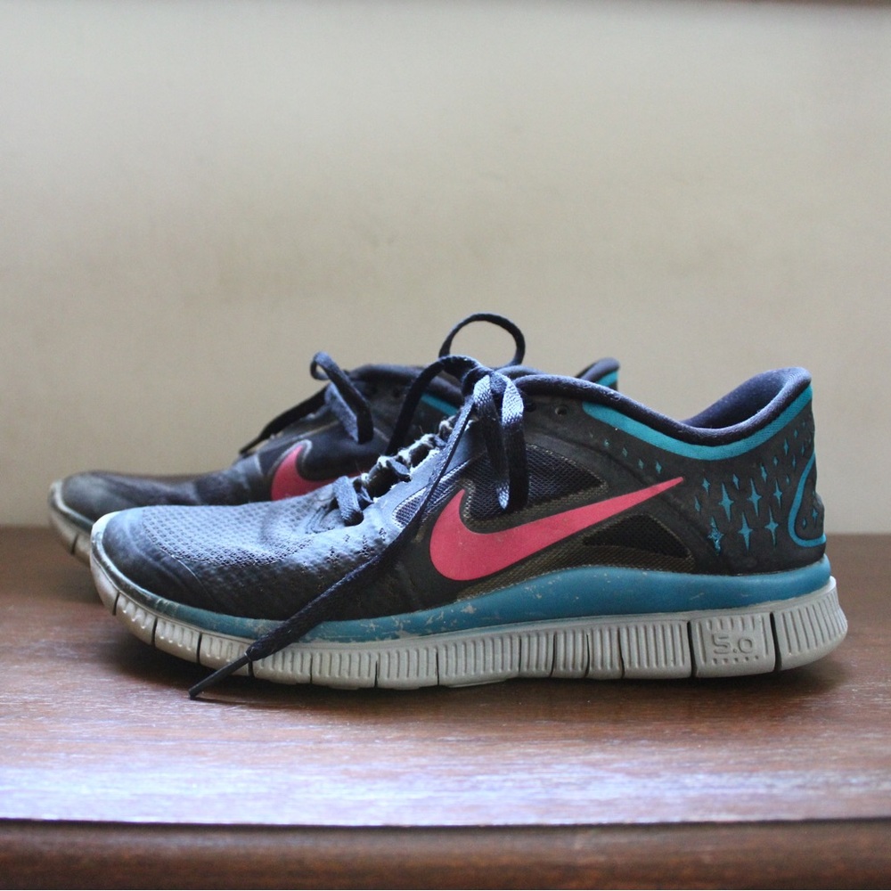 Nike Free Run 3 5.0 Women’s runnings sneakers, Size 6